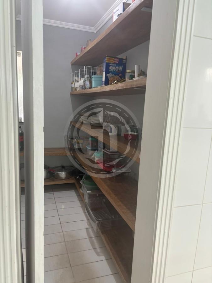 Casa de Condomínio à venda com 3 quartos, 325m² - Foto 15