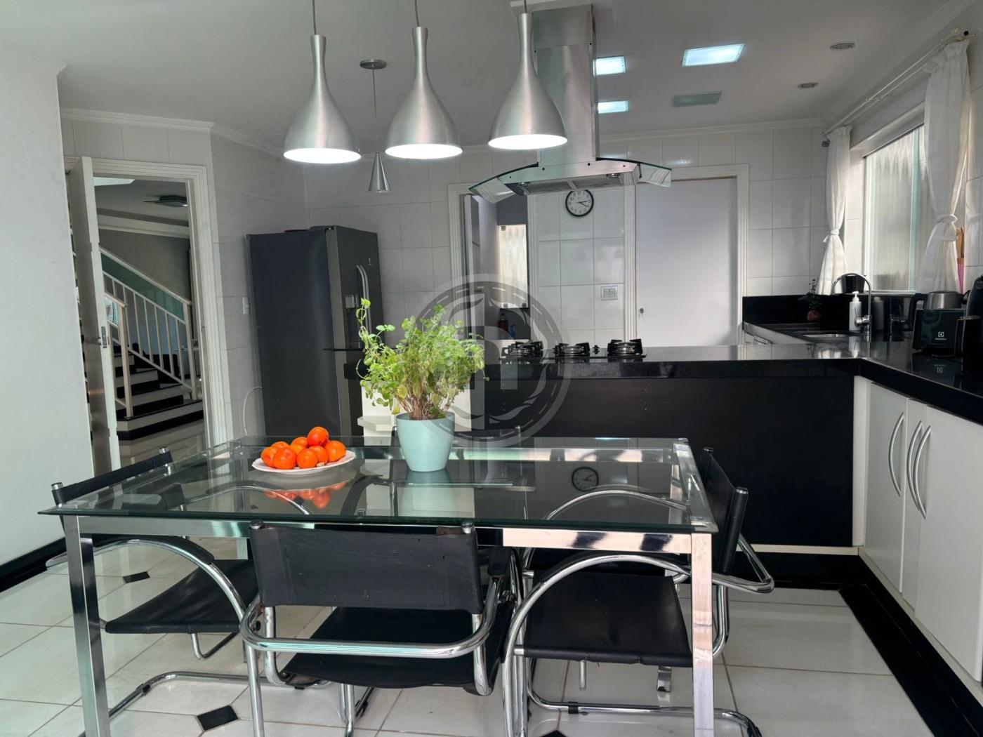 Casa de Condomínio à venda com 3 quartos, 325m² - Foto 14